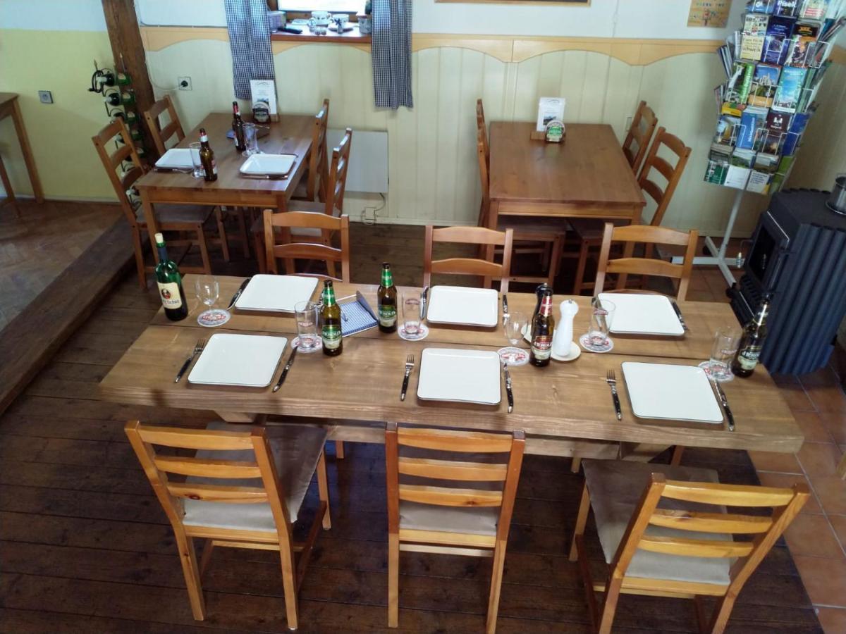 Camping & Guest House Pliskovice Mirovice Экстерьер фото
